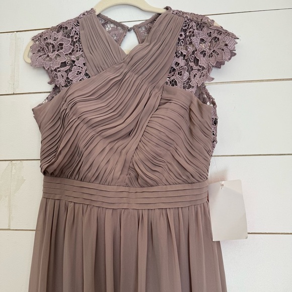 Little Mistress lace insert drape maxi dress in oyster - Picture 6 of 14